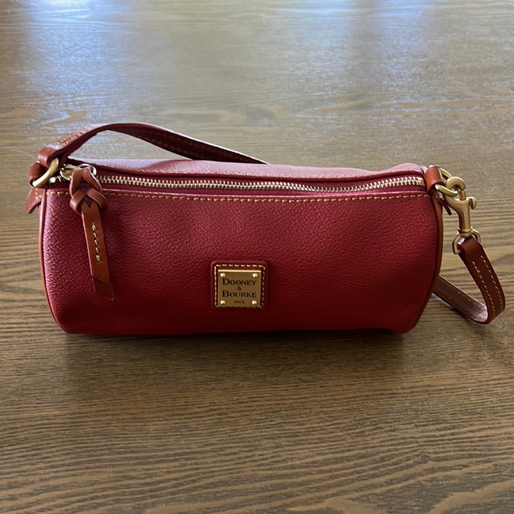 Dooney & Bourke red barrel purse